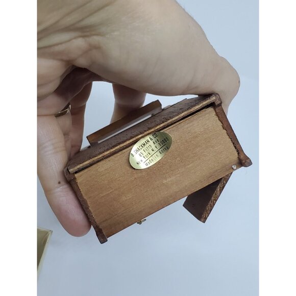 VTG  Shackman Dollhouse Miniatures NIB Wood Dresser Chest Drawers + Mirror - Picture 14 of 15